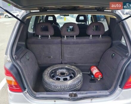 Серый Мерседес А класс, объемом двигателя 1.4 л и пробегом 336 тыс. км за 2750 $, фото 4 на Automoto.ua