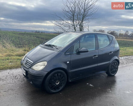 Серый Мерседес А класс, объемом двигателя 1.69 л и пробегом 297 тыс. км за 3000 $, фото 11 на Automoto.ua