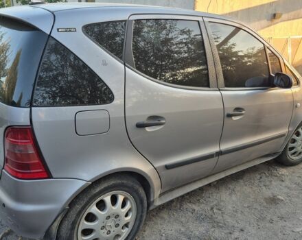 Серый Мерседес А класс, объемом двигателя 1 л и пробегом 270 тыс. км за 1500 $, фото 1 на Automoto.ua