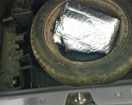 Сірий Мерседес А клас, об'ємом двигуна 1.6 л та пробігом 227 тис. км за 2150 $, фото 4 на Automoto.ua