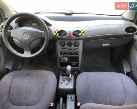 Сірий Мерседес А клас, об'ємом двигуна 1.4 л та пробігом 270 тис. км за 2800 $, фото 4 на Automoto.ua