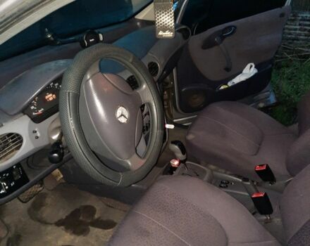 Сірий Мерседес А клас, об'ємом двигуна 1.7 л та пробігом 259 тис. км за 3350 $, фото 4 на Automoto.ua