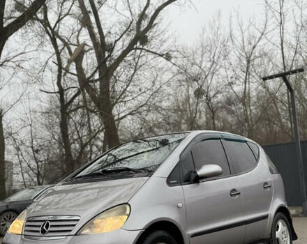 Серый Мерседес А класс, объемом двигателя 1.69 л и пробегом 350 тыс. км за 2999 $, фото 2 на Automoto.ua