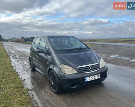 Серый Мерседес А класс, объемом двигателя 1.69 л и пробегом 297 тыс. км за 3000 $, фото 2 на Automoto.ua