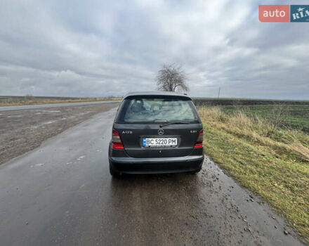 Серый Мерседес А класс, объемом двигателя 1.69 л и пробегом 297 тыс. км за 3000 $, фото 7 на Automoto.ua