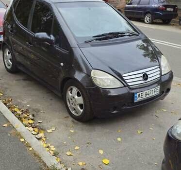 Мерседес А класс 1999 в Киеве на Automoto.ua Серый Мерседес А класс, объемом двигателя 1.7 л и пробегом 310 тыс. км за 3250 $, фото 4 на Automoto.ua