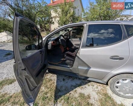 Сірий Мерседес А клас, об'ємом двигуна 1.6 л та пробігом 269 тис. км за 3800 $, фото 1 на Automoto.ua
