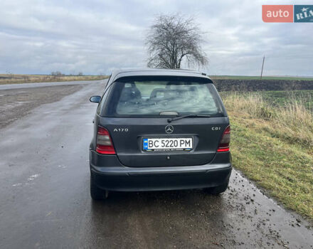 Серый Мерседес А класс, объемом двигателя 1.69 л и пробегом 297 тыс. км за 3000 $, фото 9 на Automoto.ua