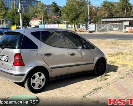 Серый Мерседес А класс, объемом двигателя 1.7 л и пробегом 390 тыс. км за 3000 $, фото 1 на Automoto.ua