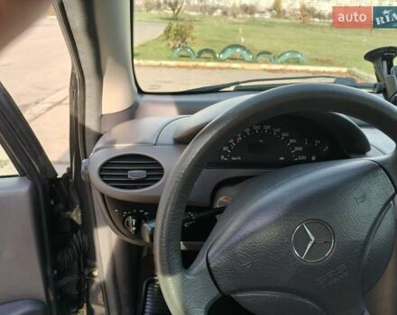 Серый Мерседес А класс, объемом двигателя 1.6 л и пробегом 235 тыс. км за 4200 $, фото 14 на Automoto.ua