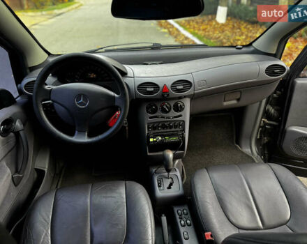 Сірий Мерседес А клас, об'ємом двигуна 1.7 л та пробігом 240 тис. км за 3300 $, фото 28 на Automoto.ua