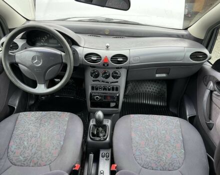 Сірий Мерседес А клас, об'ємом двигуна 1.7 л та пробігом 190 тис. км за 2550 $, фото 12 на Automoto.ua