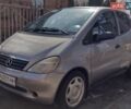 Серый Мерседес А класс, объемом двигателя 1.4 л и пробегом 130 тыс. км за 2750 $, фото 4 на Automoto.ua