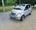 Серый Мерседес А класс, объемом двигателя 1.4 л и пробегом 350 тыс. км за 2600 $, фото 1 на Automoto.ua