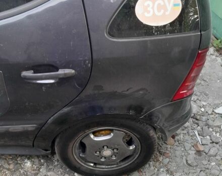 Серый Мерседес А класс, объемом двигателя 1.7 л и пробегом 380 тыс. км за 3200 $, фото 3 на Automoto.ua