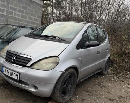 Сірий Мерседес А клас, об'ємом двигуна 1.7 л та пробігом 360 тис. км за 990 $, фото 1 на Automoto.ua
