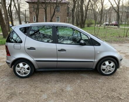 Серый Мерседес А класс, объемом двигателя 1.7 л и пробегом 290 тыс. км за 3000 $, фото 6 на Automoto.ua