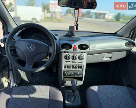 Серый Мерседес А класс, объемом двигателя 1.7 л и пробегом 251 тыс. км за 3600 $, фото 9 на Automoto.ua