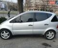 Серый Мерседес А класс, объемом двигателя 1.4 л и пробегом 120 тыс. км за 4800 $, фото 1 на Automoto.ua