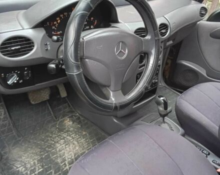 Сірий Мерседес А клас, об'ємом двигуна 1.7 л та пробігом 270 тис. км за 3000 $, фото 2 на Automoto.ua