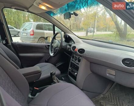 Мерседес А класс 2000 в Виннице на Automoto.ua Серый Мерседес А класс, объемом двигателя 1.6 л и пробегом 177 тыс. км за 4000 $, фото 9 на Automoto.ua