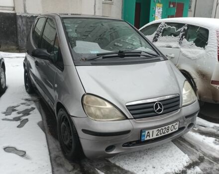 Серый Мерседес А класс, объемом двигателя 1.7 л и пробегом 390 тыс. км за 2200 $, фото 1 на Automoto.ua