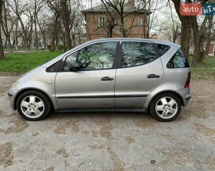 Серый Мерседес А класс, объемом двигателя 1.69 л и пробегом 290 тыс. км за 2900 $, фото 1 на Automoto.ua