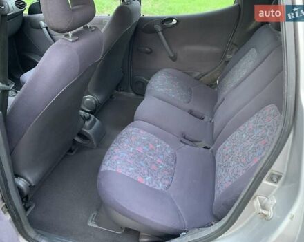 Серый Мерседес А класс, объемом двигателя 1.69 л и пробегом 290 тыс. км за 2900 $, фото 11 на Automoto.ua