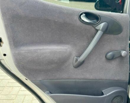 Сірий Мерседес А клас, об'ємом двигуна 1.7 л та пробігом 349 тис. км за 3890 $, фото 10 на Automoto.ua