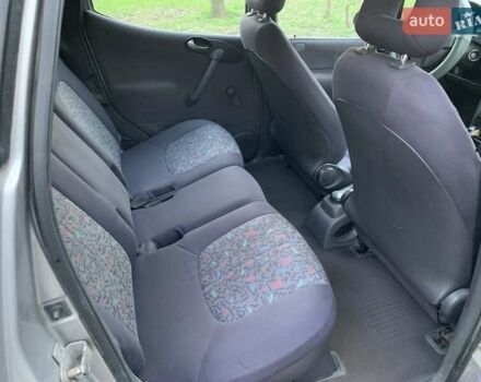 Серый Мерседес А класс, объемом двигателя 1.69 л и пробегом 290 тыс. км за 2900 $, фото 13 на Automoto.ua