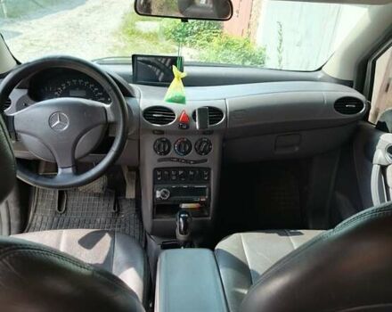 Серый Мерседес А класс, объемом двигателя 1.69 л и пробегом 273 тыс. км за 3000 $, фото 2 на Automoto.ua