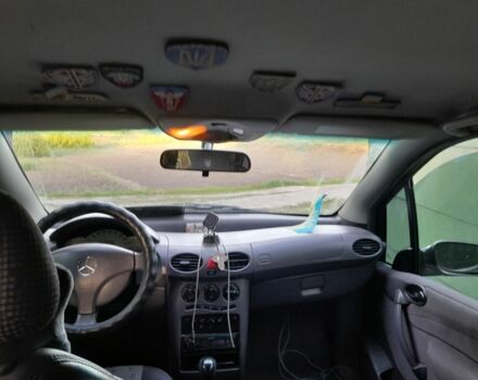 Серый Мерседес А класс, объемом двигателя 1.7 л и пробегом 380 тыс. км за 3200 $, фото 12 на Automoto.ua