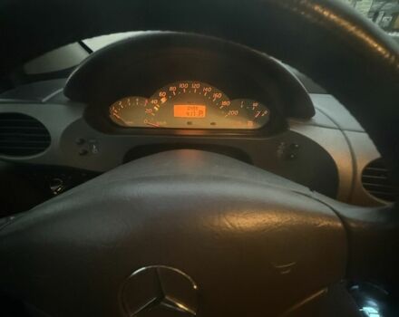 Серый Мерседес А класс, объемом двигателя 1.7 л и пробегом 220 тыс. км за 1400 $, фото 6 на Automoto.ua