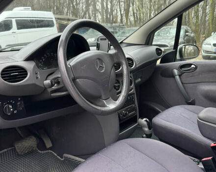 Сірий Мерседес А клас, об'ємом двигуна 1.6 л та пробігом 188 тис. км за 3999 $, фото 6 на Automoto.ua