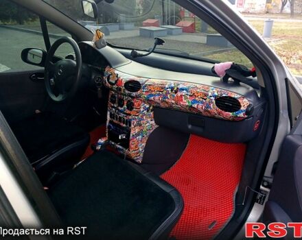 Серый Мерседес А класс, объемом двигателя 1.4 л и пробегом 120 тыс. км за 4800 $, фото 5 на Automoto.ua