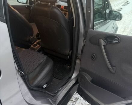 Серый Мерседес А класс, объемом двигателя 1.7 л и пробегом 220 тыс. км за 1400 $, фото 7 на Automoto.ua