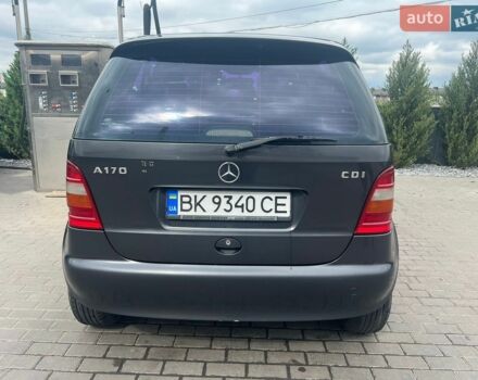 Сірий Мерседес А клас, об'ємом двигуна 1.7 л та пробігом 300 тис. км за 3600 $, фото 3 на Automoto.ua