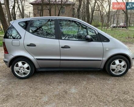 Сірий Мерседес А клас, об'ємом двигуна 1.69 л та пробігом 290 тис. км за 3100 $, фото 1 на Automoto.ua