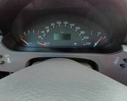 Сірий Мерседес А клас, об'ємом двигуна 1.7 л та пробігом 300 тис. км за 4000 $, фото 5 на Automoto.ua