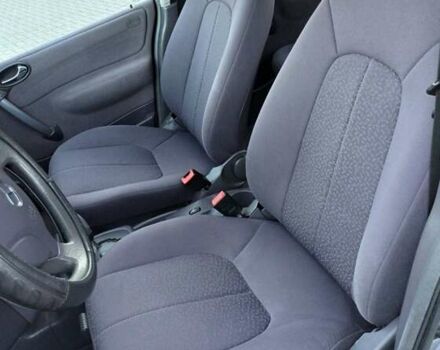 Сірий Мерседес А клас, об'ємом двигуна 1.7 л та пробігом 232 тис. км за 4000 $, фото 34 на Automoto.ua