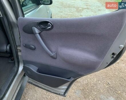 Серый Мерседес А класс, объемом двигателя 1.69 л и пробегом 290 тыс. км за 2900 $, фото 12 на Automoto.ua