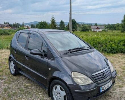 Серый Мерседес А класс, объемом двигателя 1.7 л и пробегом 320 тыс. км за 3500 $, фото 1 на Automoto.ua