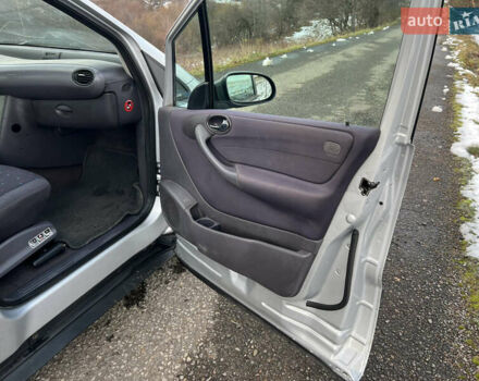 Серый Мерседес А класс, объемом двигателя 1.7 л и пробегом 213 тыс. км за 2999 $, фото 21 на Automoto.ua