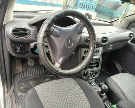 Сірий Мерседес А клас, об'ємом двигуна 1.7 л та пробігом 260 тис. км за 2700 $, фото 4 на Automoto.ua
