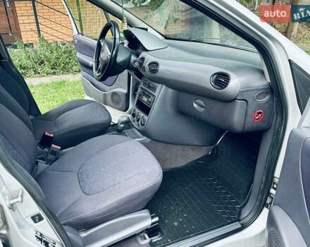 Серый Мерседес А класс, объемом двигателя 1.7 л и пробегом 319 тыс. км за 3700 $, фото 2 на Automoto.ua