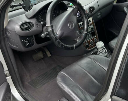 Серый Мерседес А класс, объемом двигателя 1.9 л и пробегом 245 тыс. км за 5200 $, фото 18 на Automoto.ua