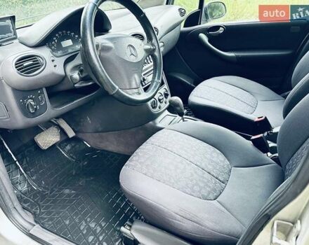 Серый Мерседес А класс, объемом двигателя 1.7 л и пробегом 319 тыс. км за 3700 $, фото 15 на Automoto.ua