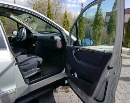 Серый Мерседес А класс, объемом двигателя 1.6 л и пробегом 233 тыс. км за 3300 $, фото 6 на Automoto.ua