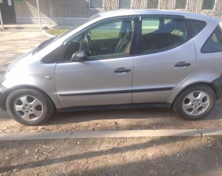 Мерседес А клас 2001 у Дніпро (Дніпропетровську) на Automoto.ua Сірий Мерседес А клас, об'ємом двигуна 1.4 л та пробігом 215 тис. км за 2900 $, фото 1 на Automoto.ua