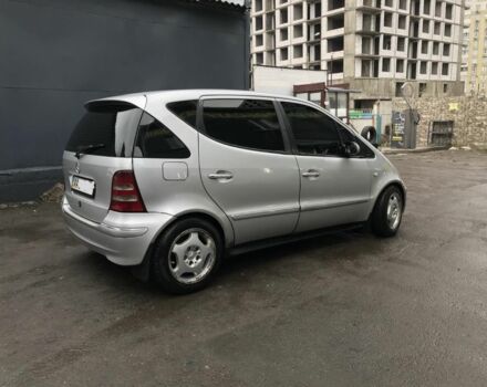 Серый Мерседес А класс, объемом двигателя 1.7 л и пробегом 350 тыс. км за 3300 $, фото 3 на Automoto.ua